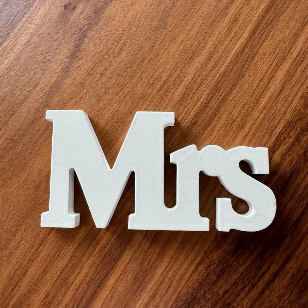 White Elegant Wood Mr & Mrs Decorative Letters